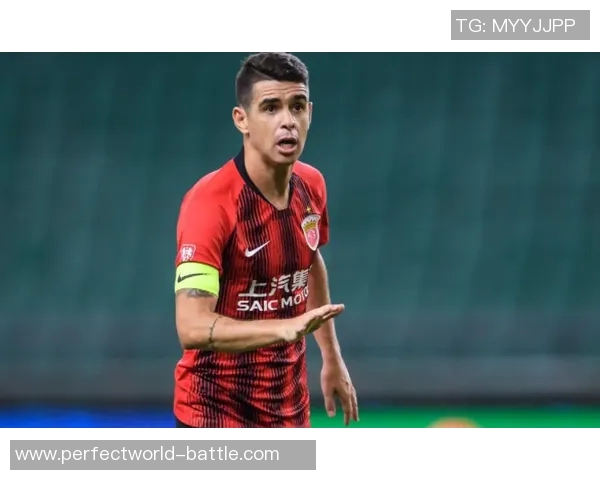 中超赛场冷门再现里昂与AC米兰激战成平局引发球迷热议 中超赛场冷门再现里昂与AC米兰激战成平局引发球迷热议