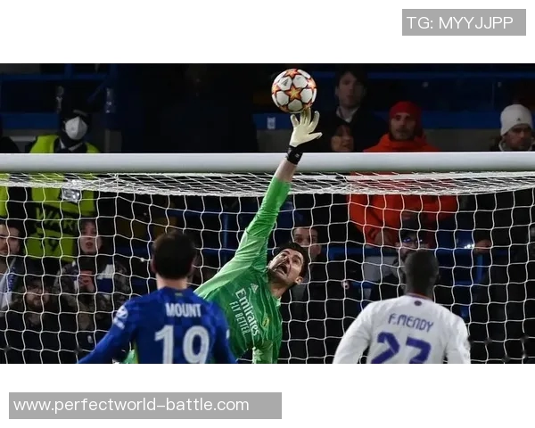 德甲精彩对决切尔西与那不勒斯战成平局帽子戏法引发全场热烈反响 德甲精彩对决切尔西与那不勒斯战成平局帽子戏法引发全场热烈反响