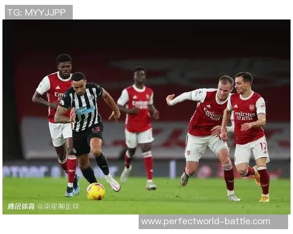 国王杯激战曼联与阿森纳平局点球大战引发争议与热议